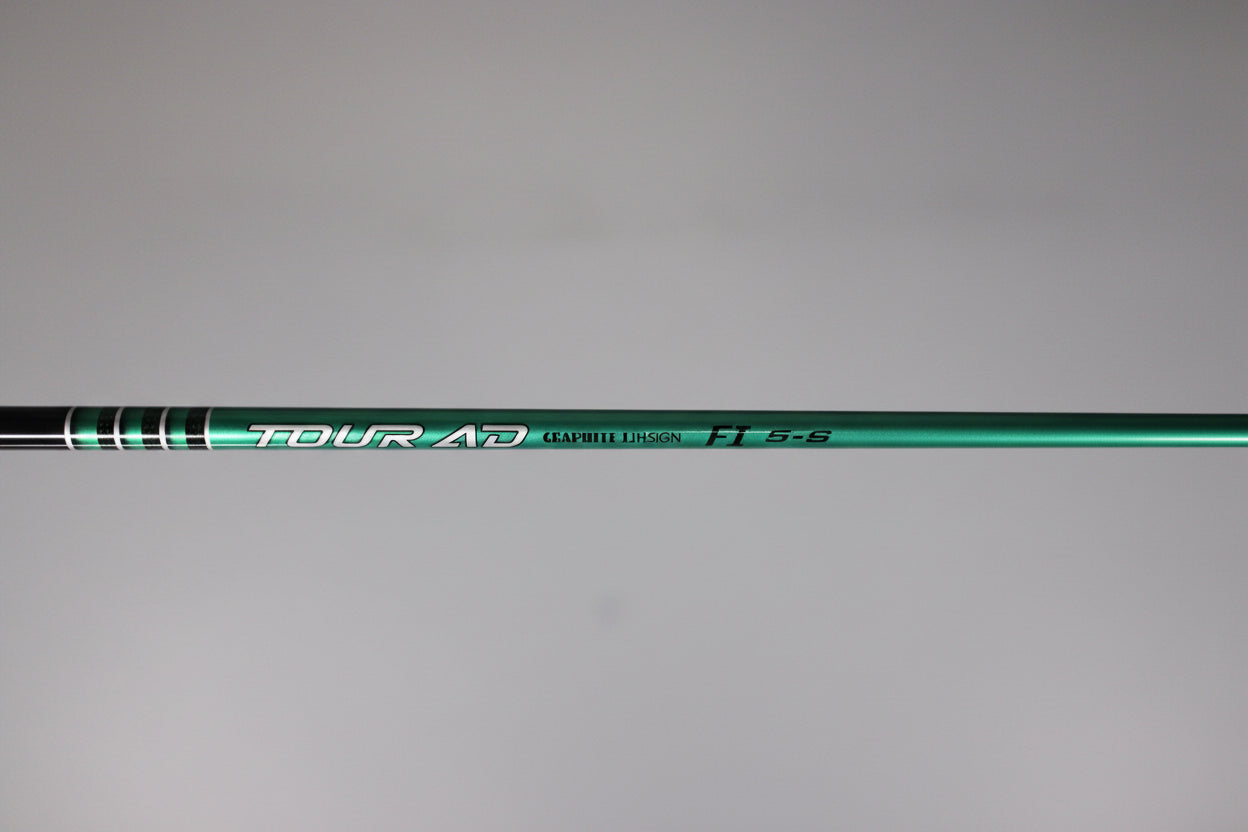 GRAPHITE DESIGN TOUR AD FI 5S RH TITLEIST DRIVER SHAFT 44.75”